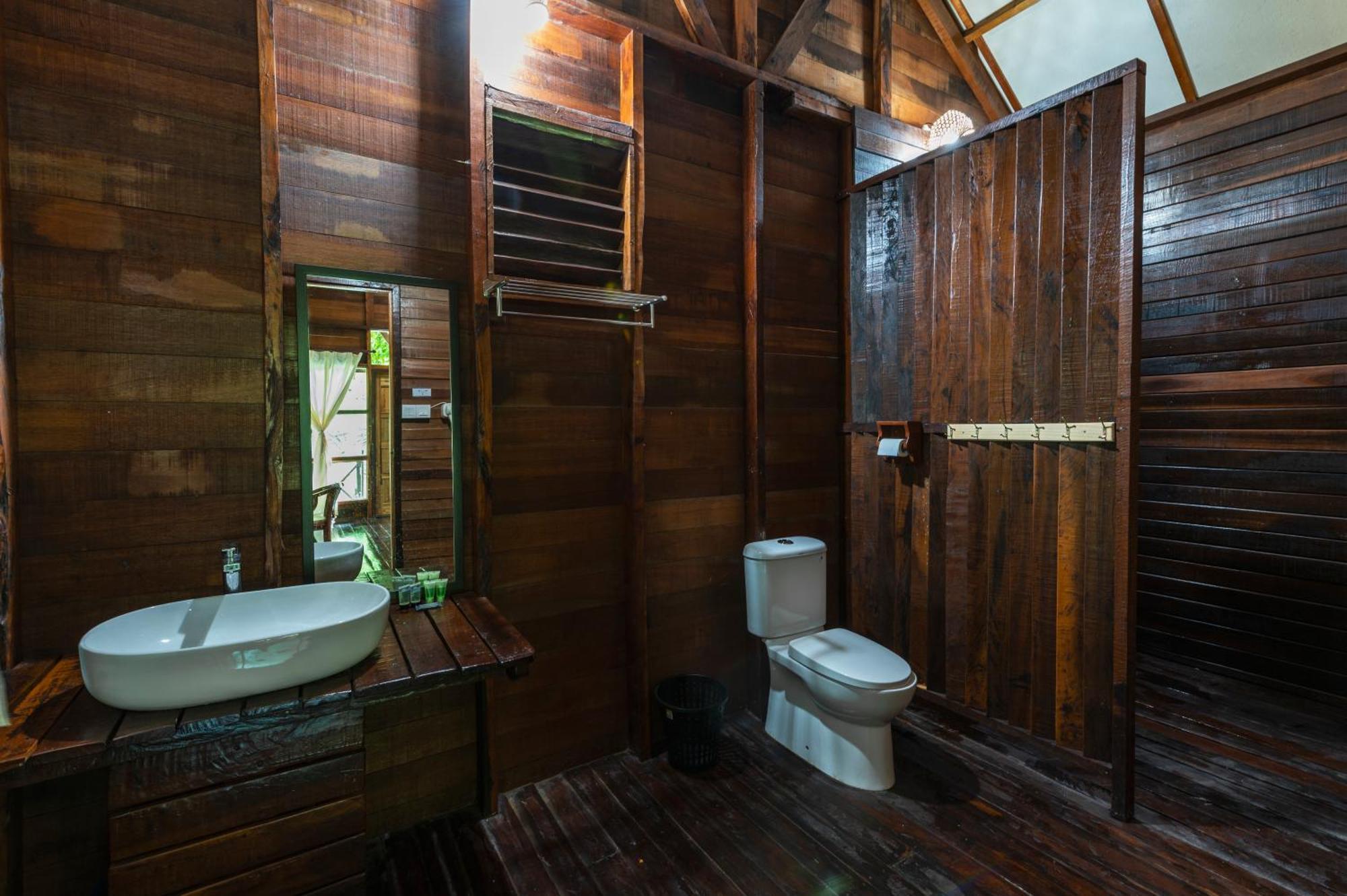 Borneo Sepilok Rainforest Resort ภายนอก รูปภาพ